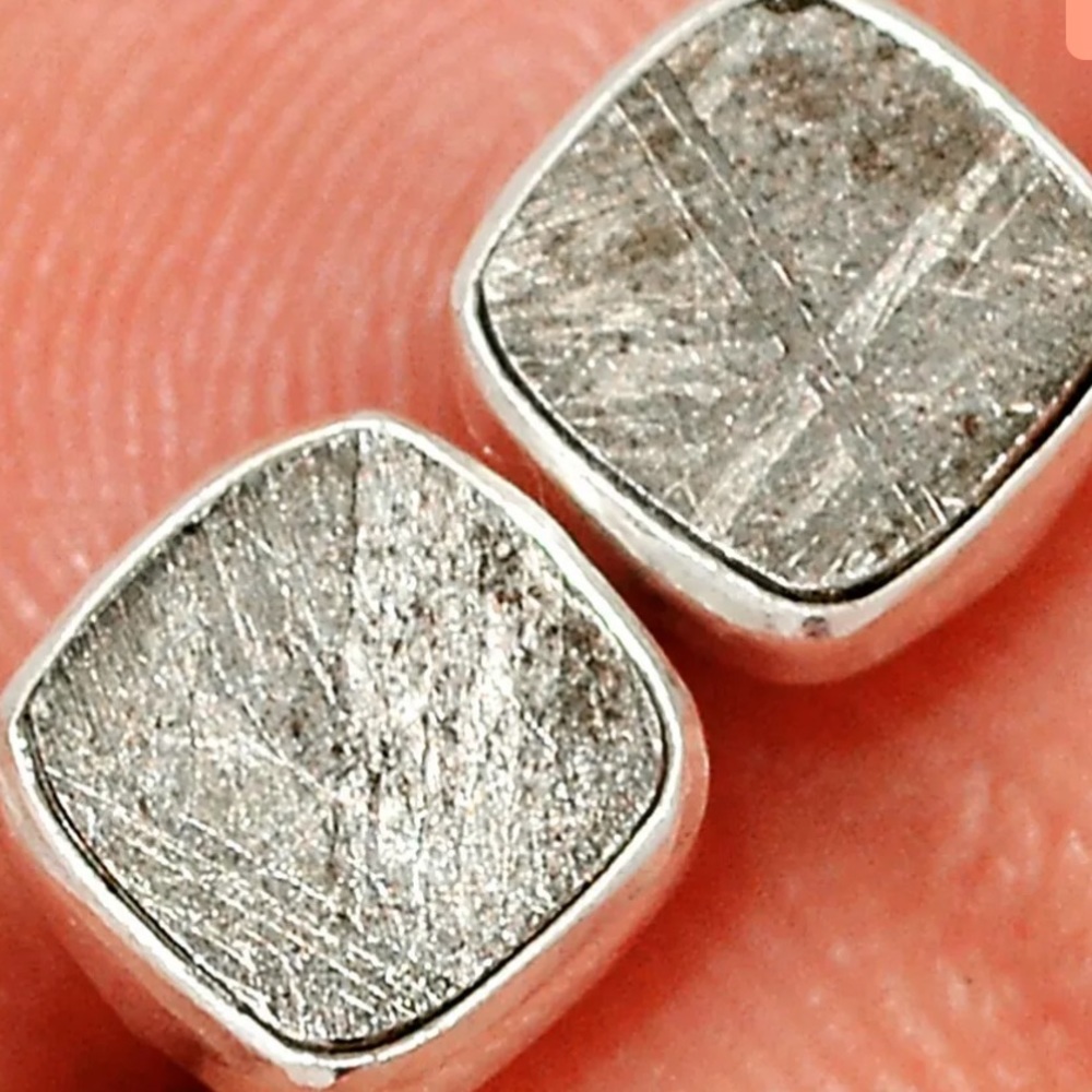 Genuine Muonionalusta Meteorite Silver earrings - Picture 7 of 8